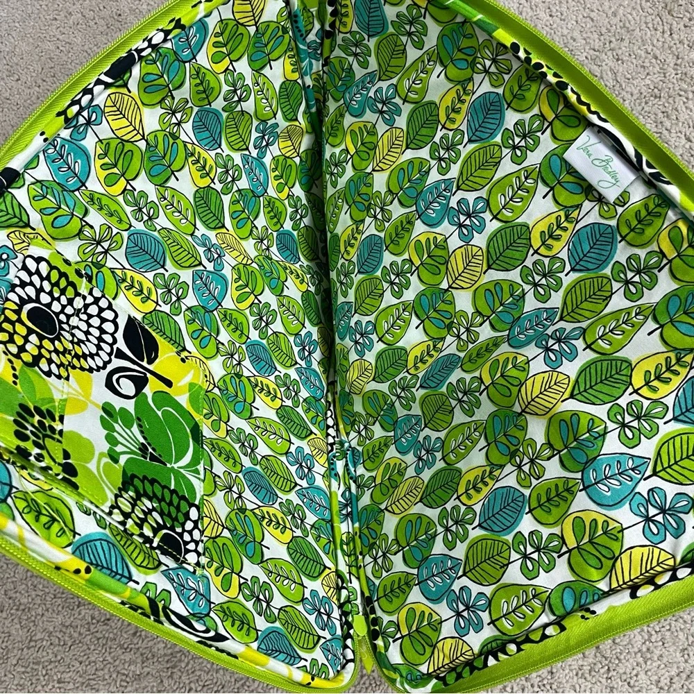 NWOT Real VERA BRADLEY Quilted LINES UP Pattern LAPTOP Sleeve ZIPPER CASE